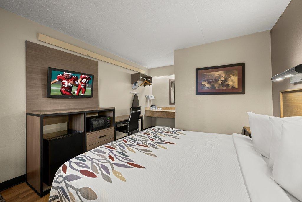 Red Roof Inn Detroit - Royal Oak/מדיסון הייטס מראה חיצוני תמונה