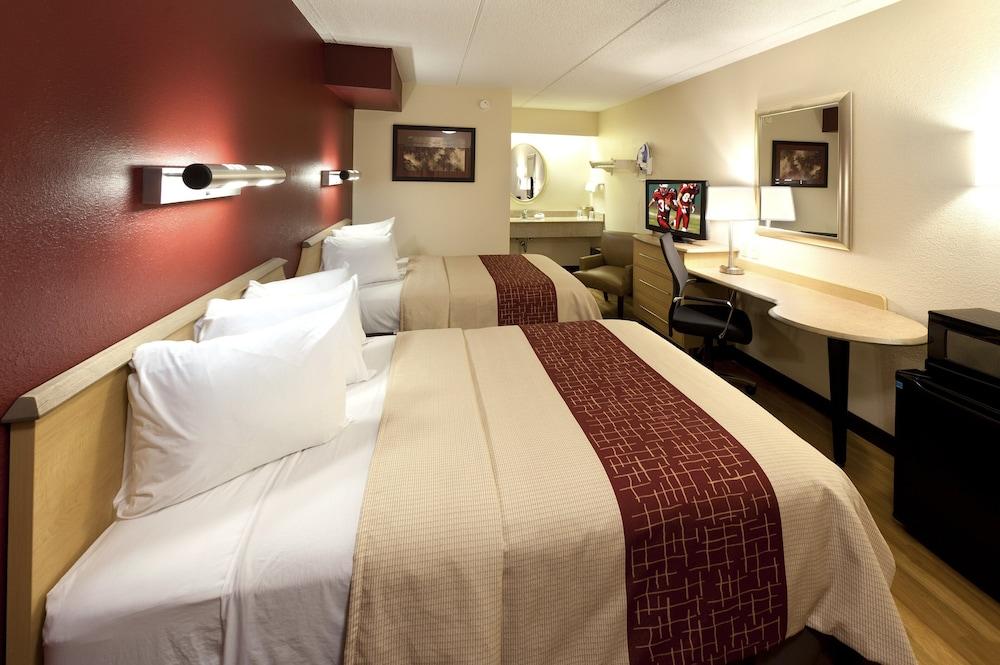 Red Roof Inn Detroit - Royal Oak/מדיסון הייטס מראה חיצוני תמונה