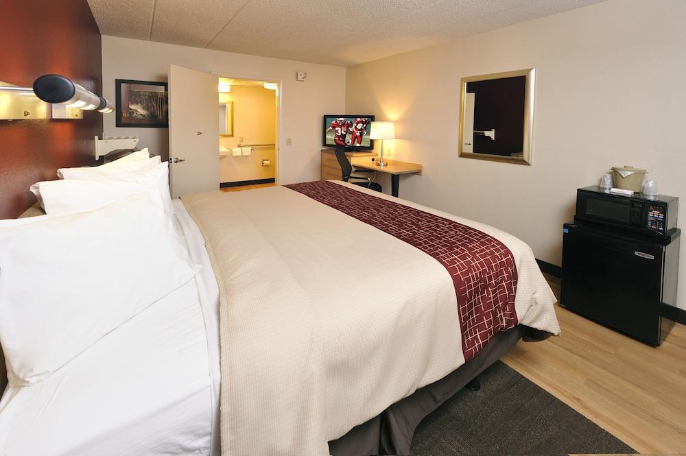 Red Roof Inn Detroit - Royal Oak/מדיסון הייטס מראה חיצוני תמונה