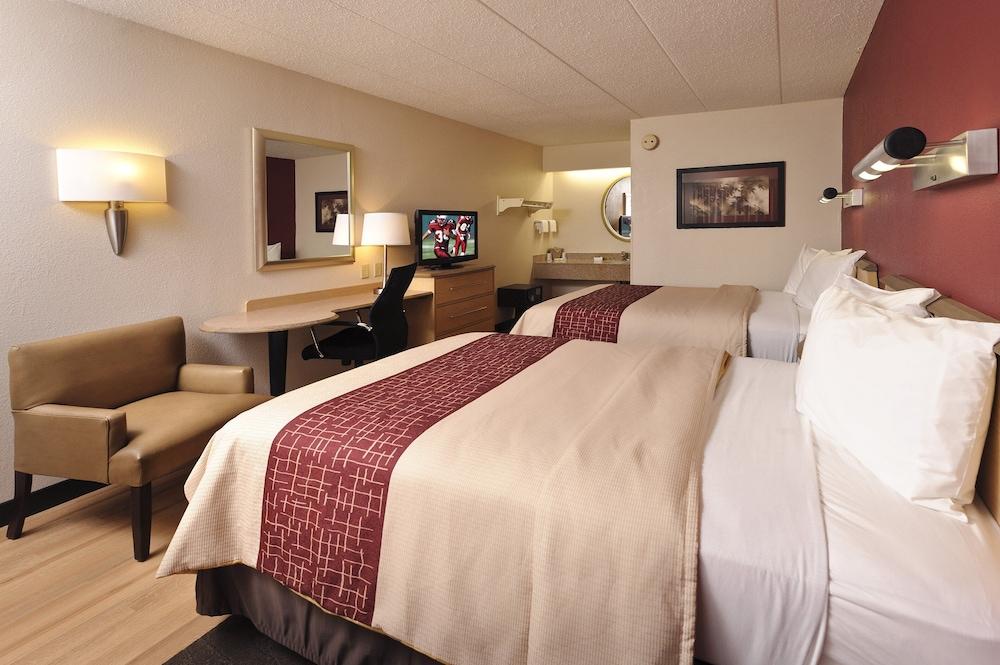 Red Roof Inn Detroit - Royal Oak/מדיסון הייטס מראה חיצוני תמונה