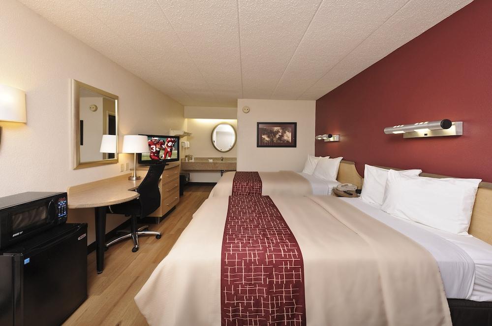 Red Roof Inn Detroit - Royal Oak/מדיסון הייטס מראה חיצוני תמונה