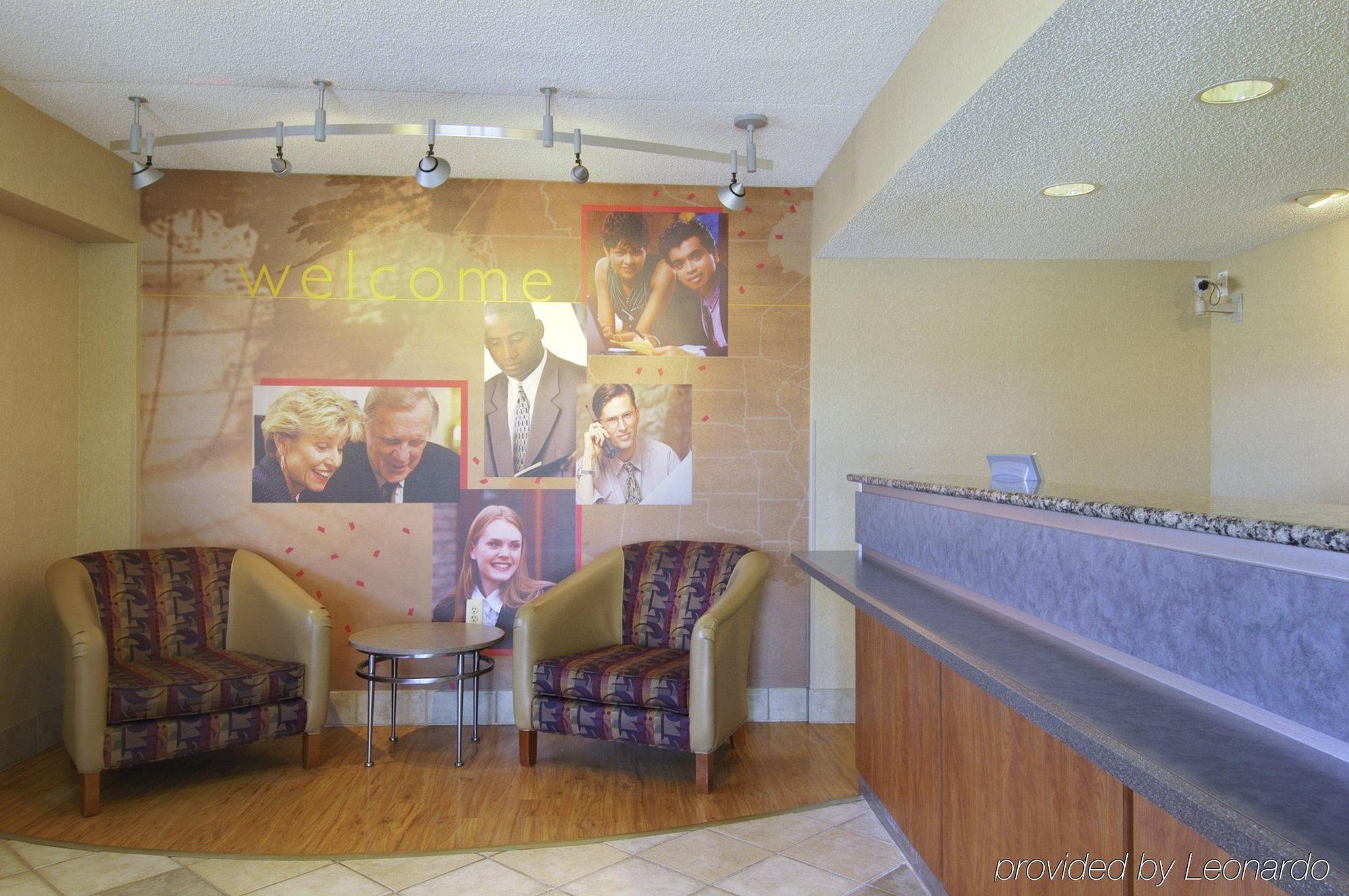 Red Roof Inn Detroit - Royal Oak/מדיסון הייטס מראה פנימי תמונה